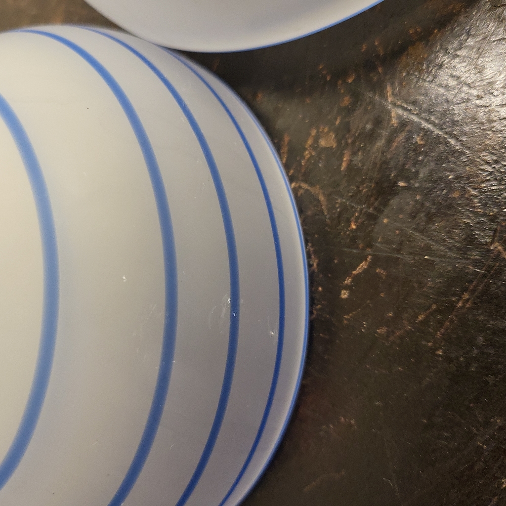 Vintage Empoli Swirl Frosted Bowl with Lid - Picture 12 of 12